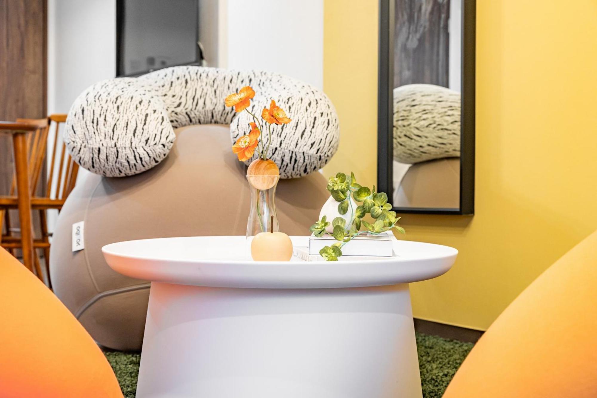 Bijou Suites Ten Οσάκα Εξωτερικό φωτογραφία